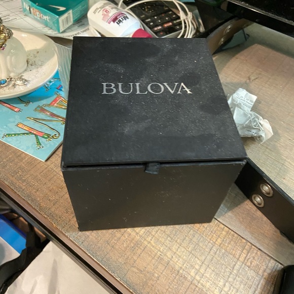 - Bulova Bustdown watch never sold - Picture 2 of 5